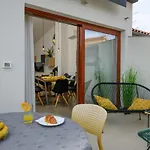 Villa Lounge House Dolce *