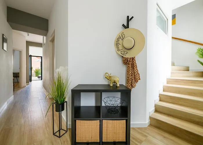 Lounge House Dolce Pula