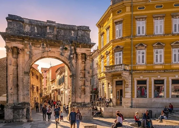 Lounge House Dolce * Pula