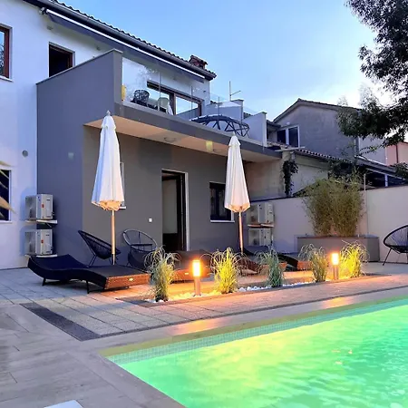 Lounge House Dolce * Pula