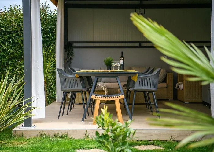 Lounge House Dolce *