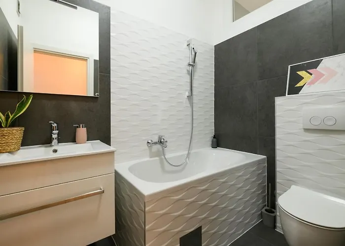 Lounge House Dolce * Pula