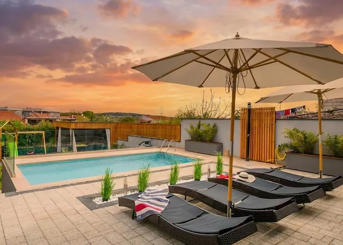 Villa Lounge House Dolce *