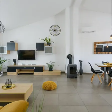 Lounge House Dolce Vila *
